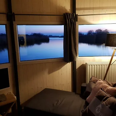 Dobberhuisje Tatil Evi *