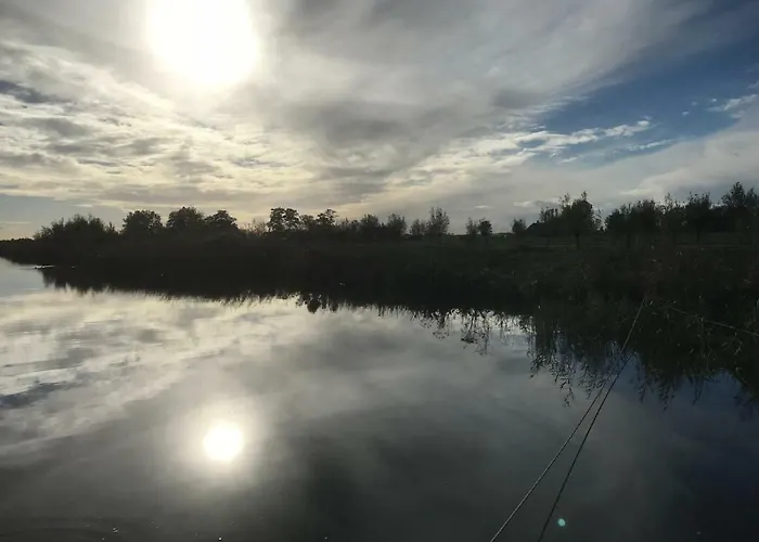 Dobberhuisje بيت للعطل *