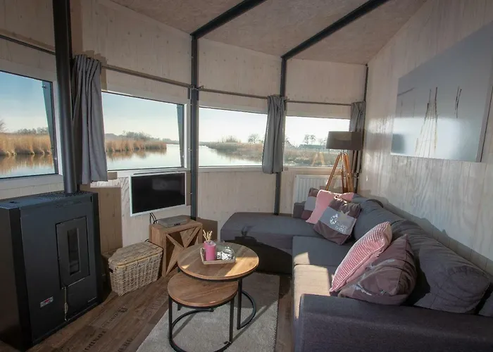 Dobberhuisje Дом отдыха *